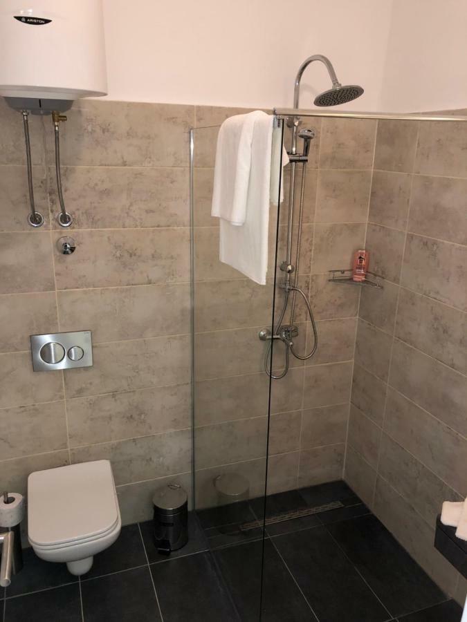 Antwerp Appartments Сараево Екстериор снимка
